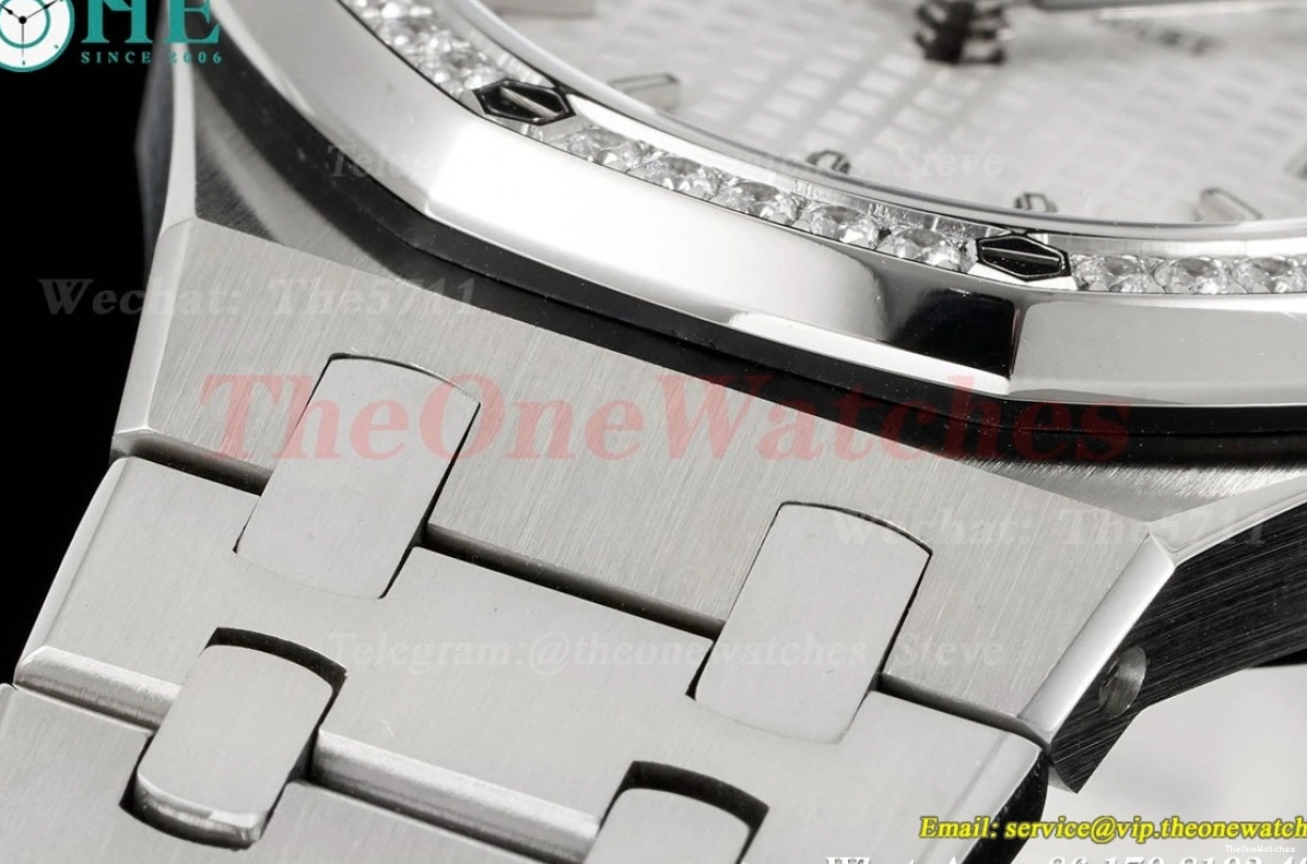 A5800 34mm White SS Oak 8F 77351 Diamonds SS Ladies Royal 0522